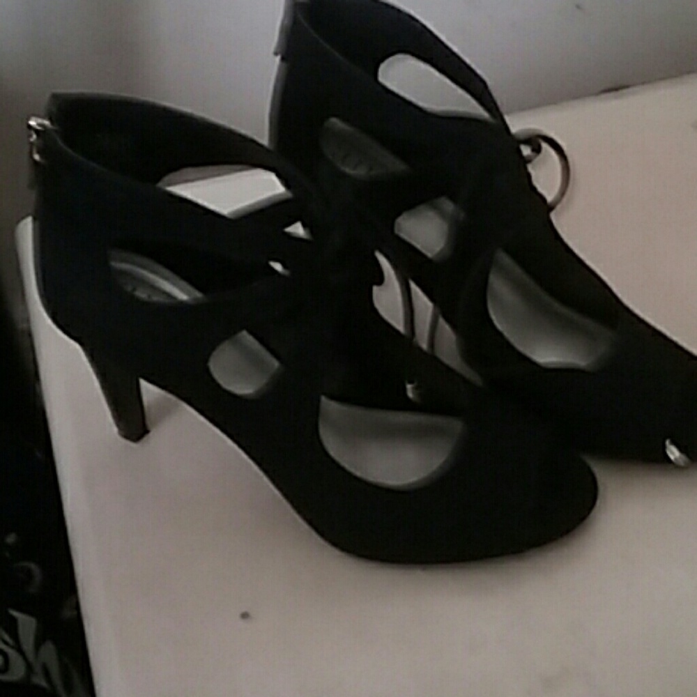 Heels size 9.5
